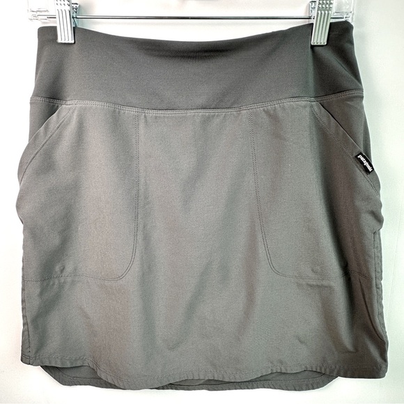 Patagonia Tech Skort XS Gray | Athletic Hiking Travel Skirt - Picture 12 of 14